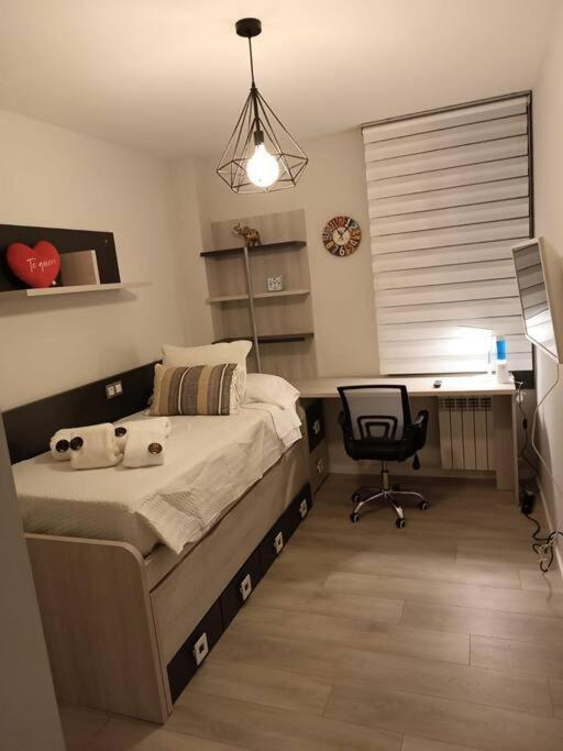 Ferienwohnung ¡Al Lado De La Clinica Oftalmologica Vega! Oviédo Exterior foto